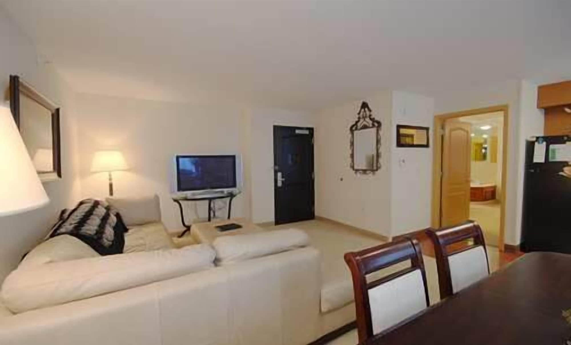Homewood Suites By Hilton At The Waterfront Ουιτσιτά Εξωτερικό φωτογραφία
