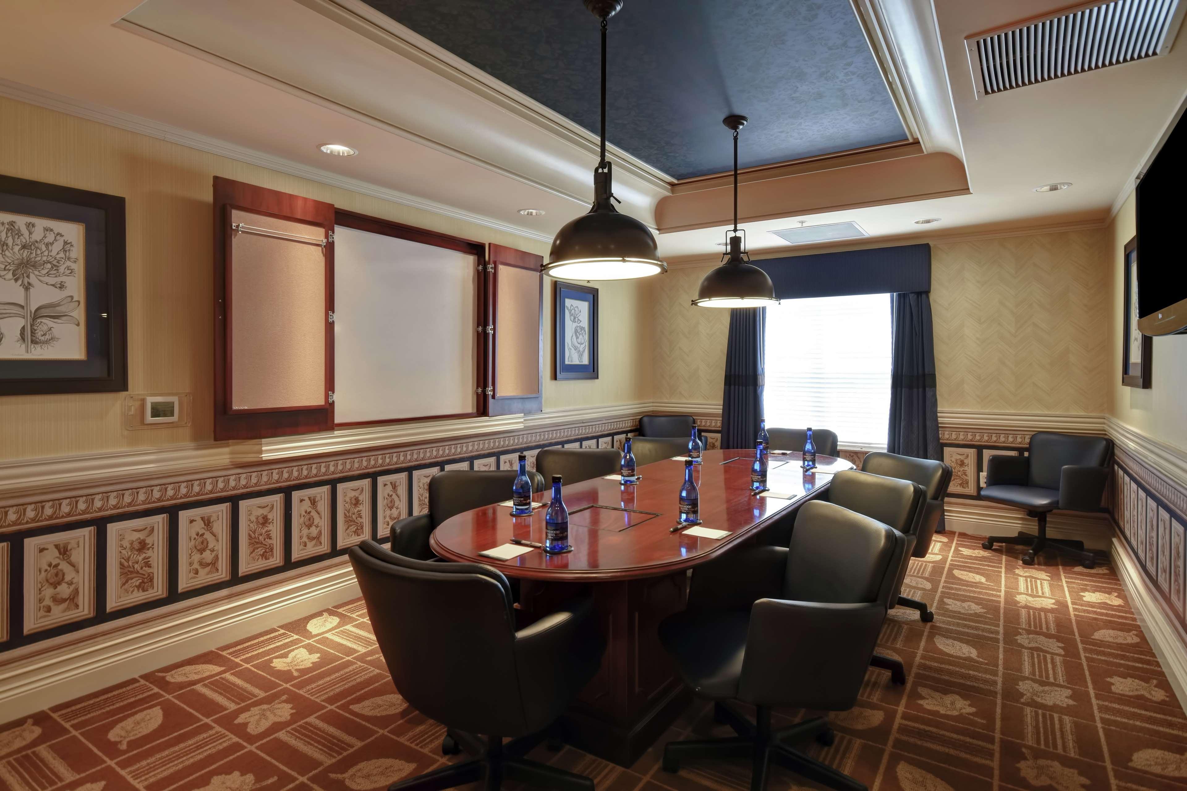 Homewood Suites By Hilton At The Waterfront Ουιτσιτά Εξωτερικό φωτογραφία