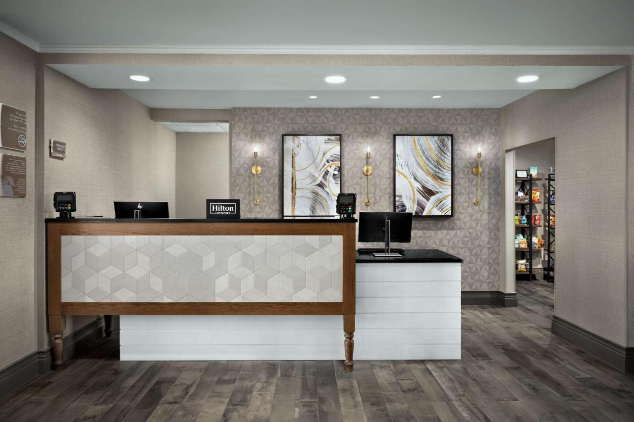 Homewood Suites By Hilton At The Waterfront Ουιτσιτά Εξωτερικό φωτογραφία