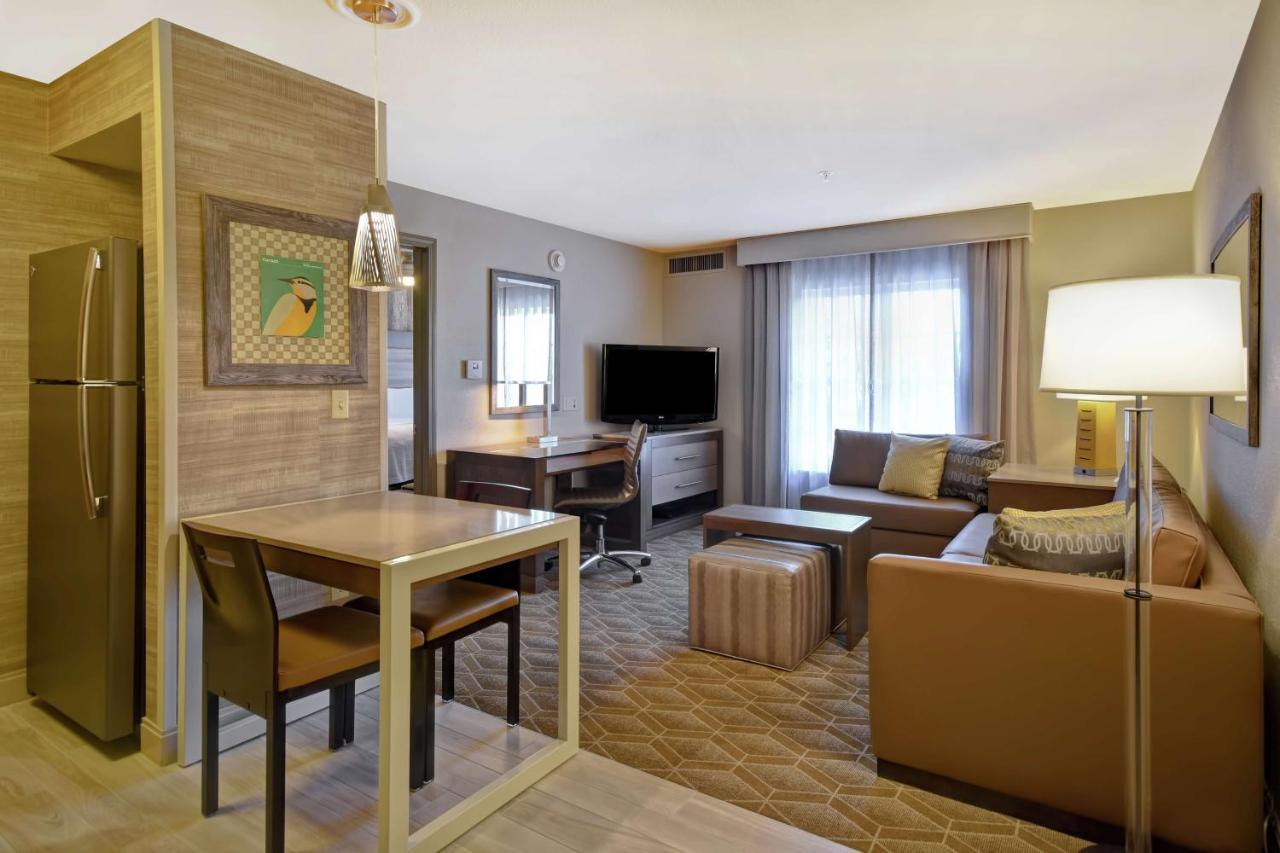 Homewood Suites By Hilton At The Waterfront Ουιτσιτά Εξωτερικό φωτογραφία