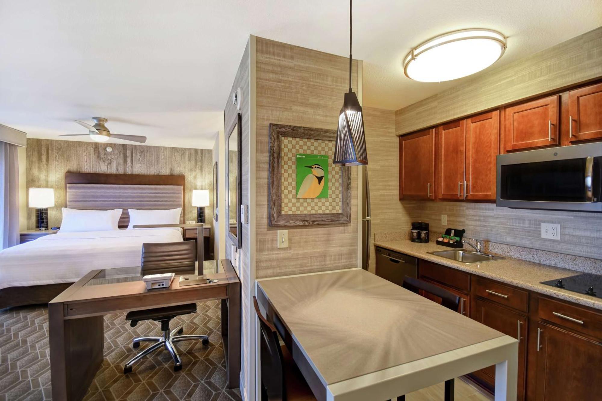 Homewood Suites By Hilton At The Waterfront Ουιτσιτά Εξωτερικό φωτογραφία
