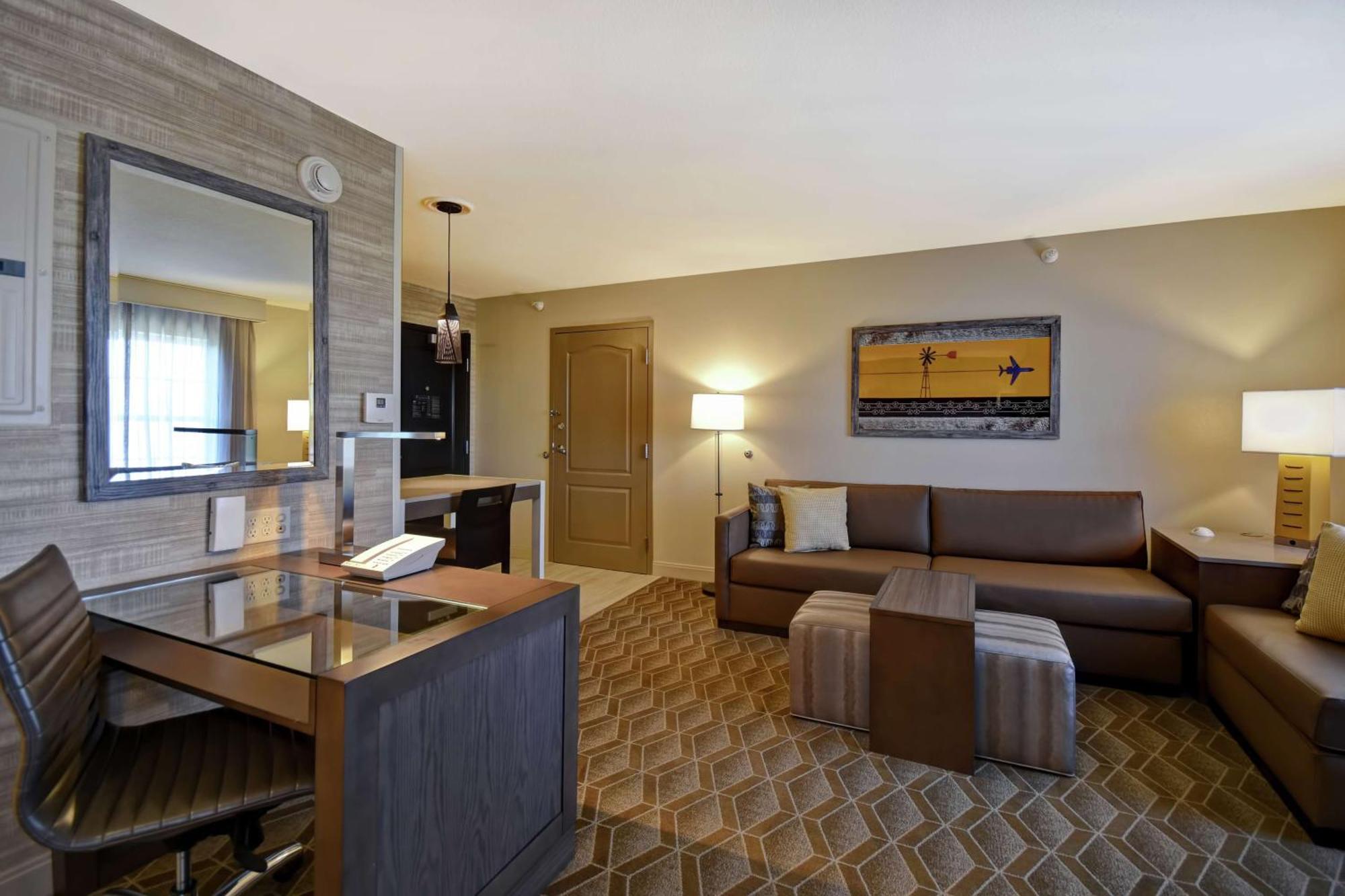 Homewood Suites By Hilton At The Waterfront Ουιτσιτά Εξωτερικό φωτογραφία