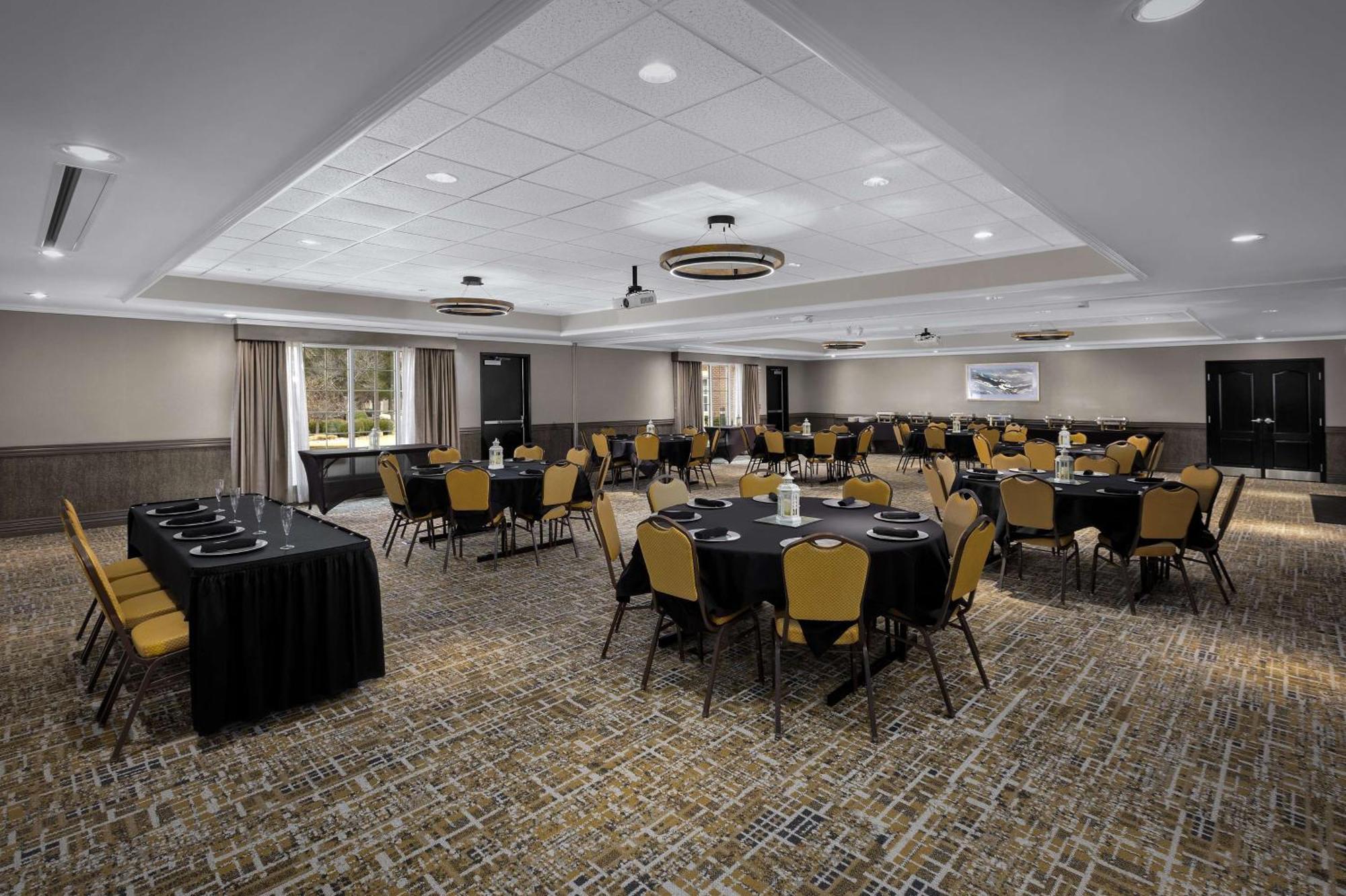 Homewood Suites By Hilton At The Waterfront Ουιτσιτά Εξωτερικό φωτογραφία