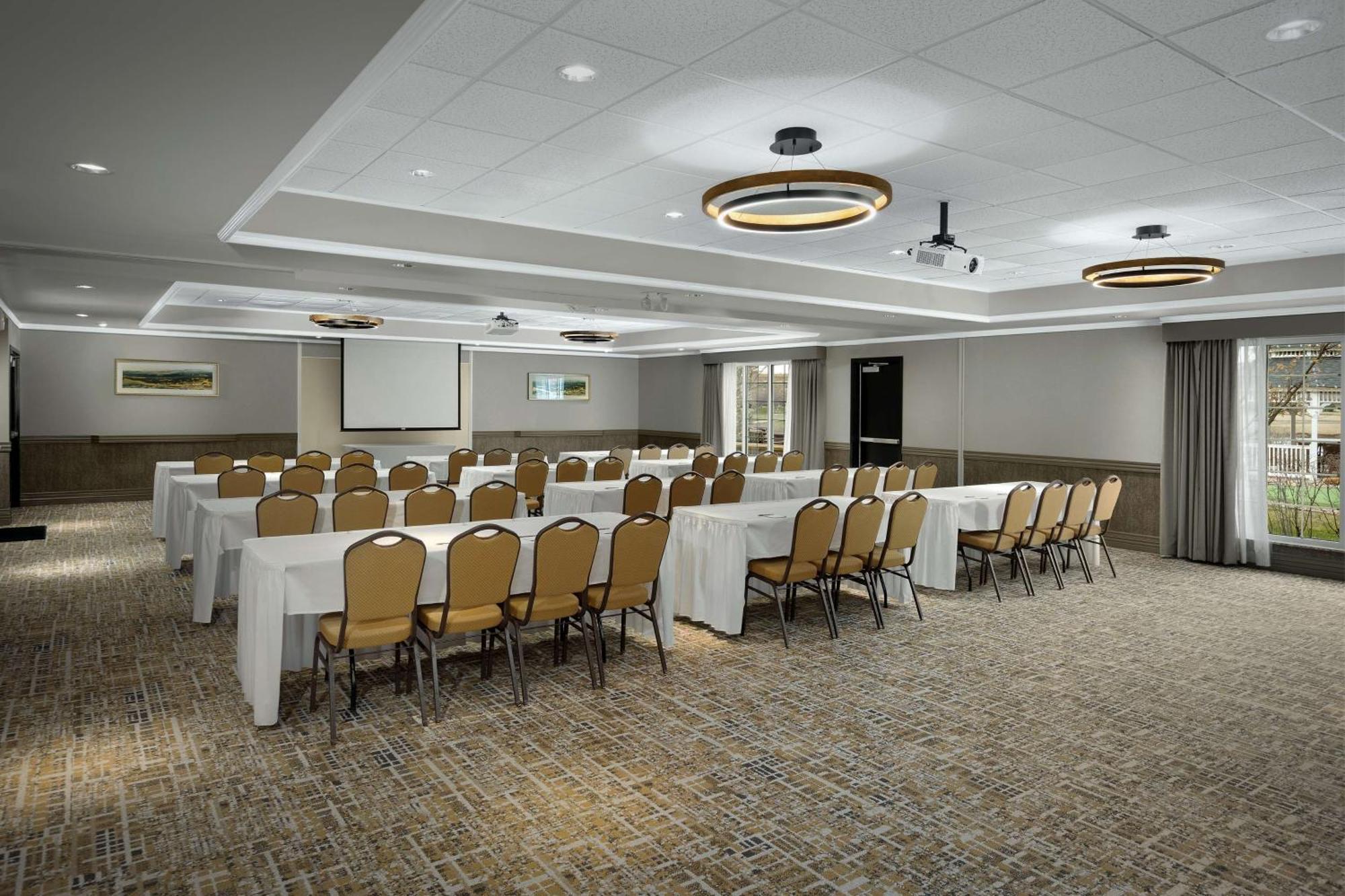 Homewood Suites By Hilton At The Waterfront Ουιτσιτά Εξωτερικό φωτογραφία