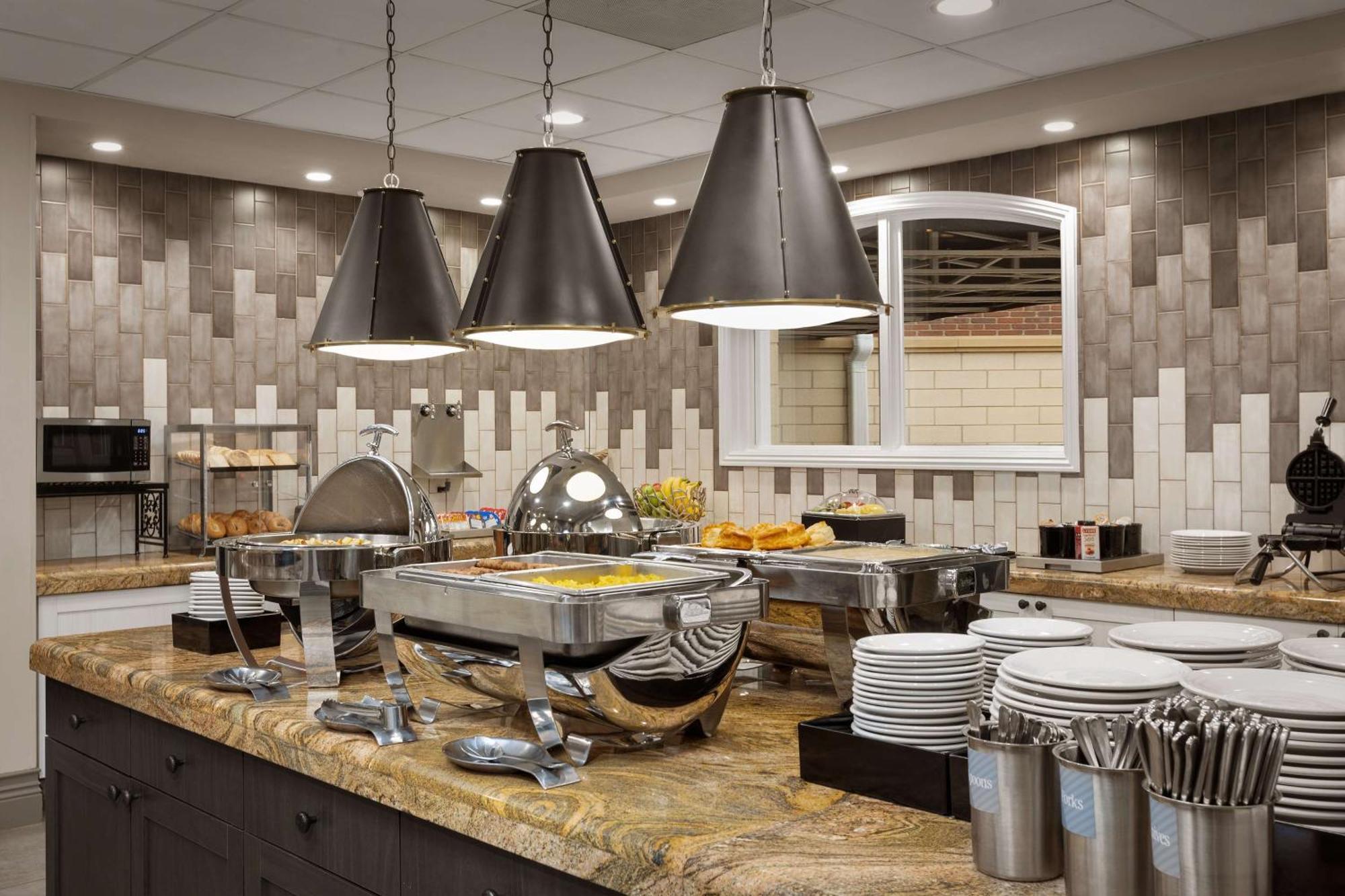 Homewood Suites By Hilton At The Waterfront Ουιτσιτά Εξωτερικό φωτογραφία